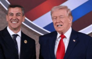 People notice Trump’s attempted tug-of-wa:r handshake with Paraguay president that he just ‘can’t pull off’